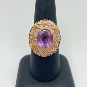 Elegant Gold and Purple Gemstone Ring